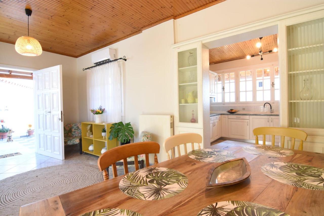 The Yellow Art Home Kalamata Ngoại thất bức ảnh