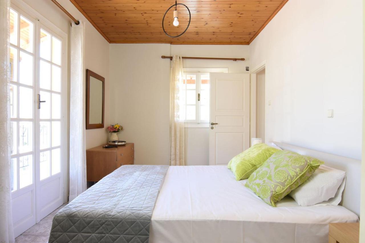 The Yellow Art Home Kalamata Ngoại thất bức ảnh