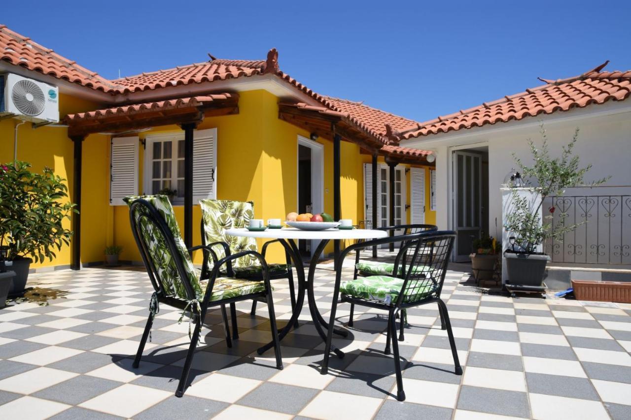 The Yellow Art Home Kalamata Ngoại thất bức ảnh